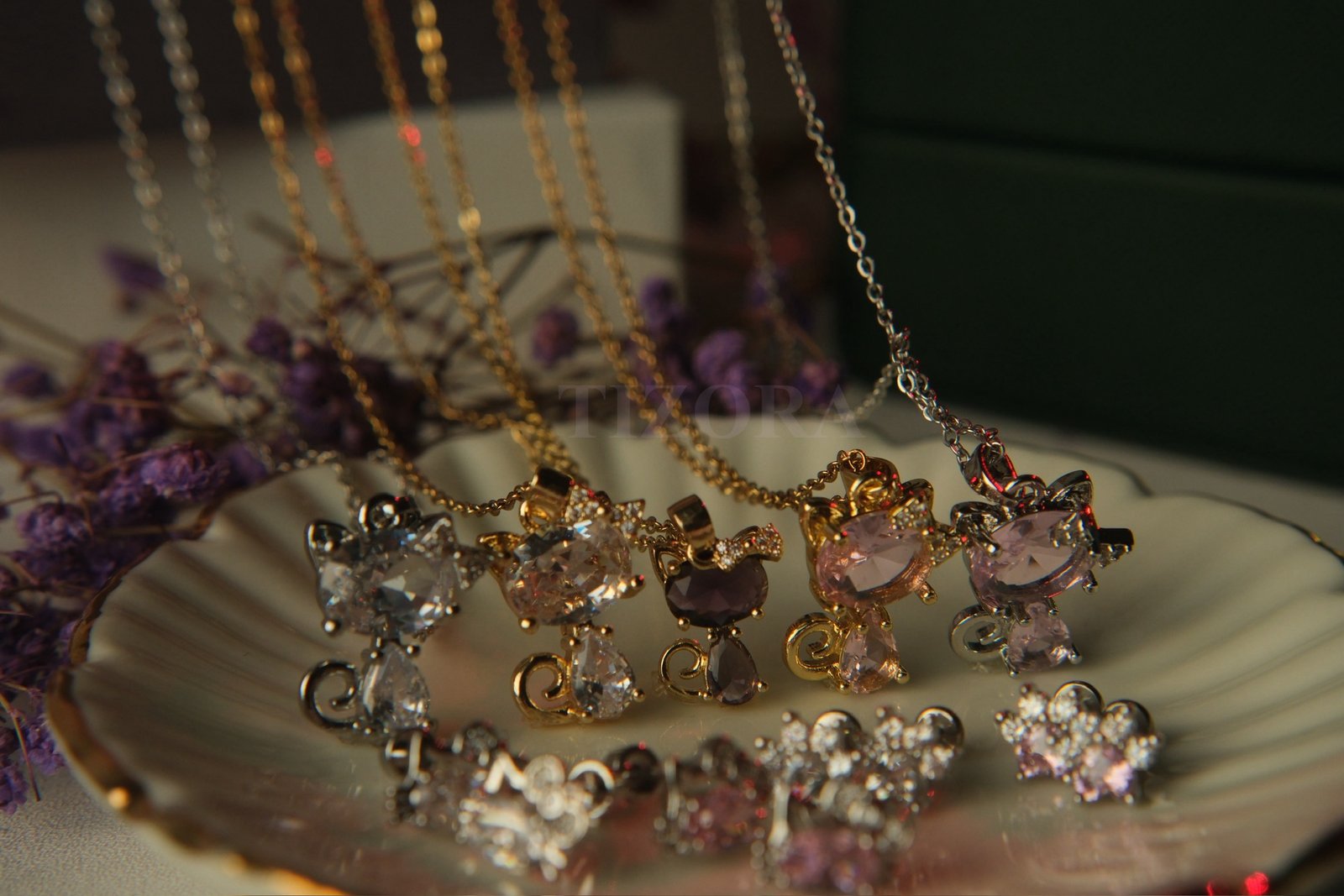 meowelle bestie necklace meowelle bestie necklace