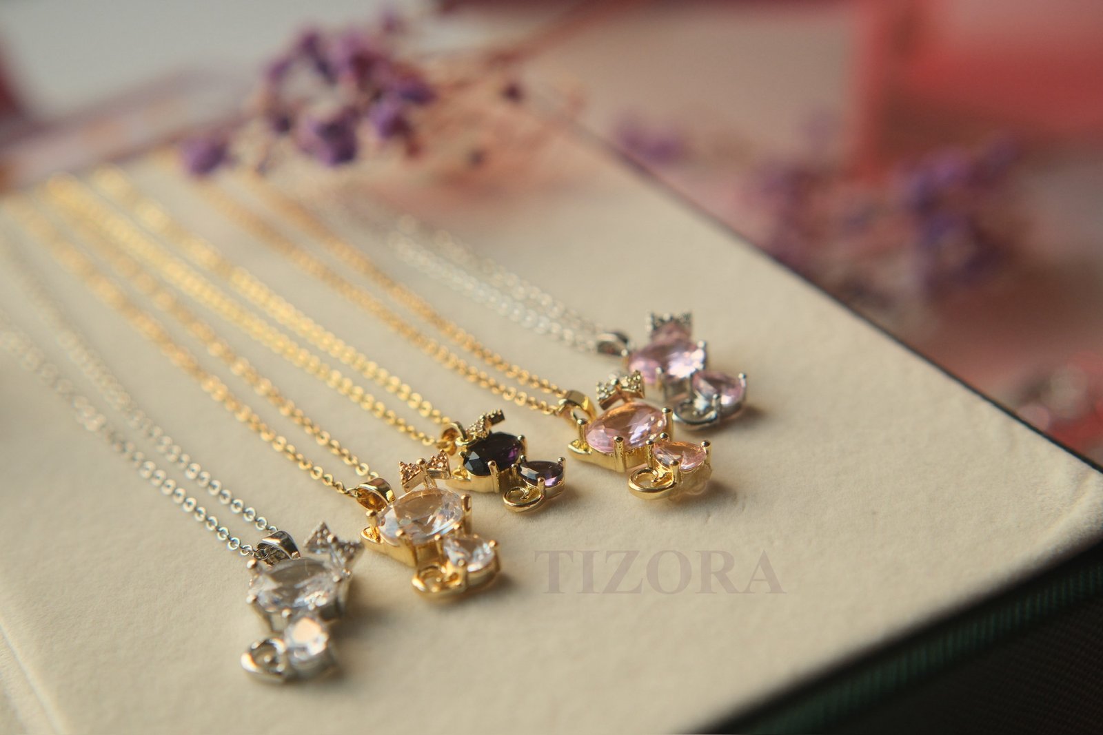 meowelle bestie necklace meowelle bestie necklace