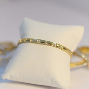the lucia cuff