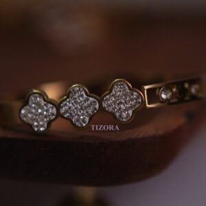 the trilove cuff